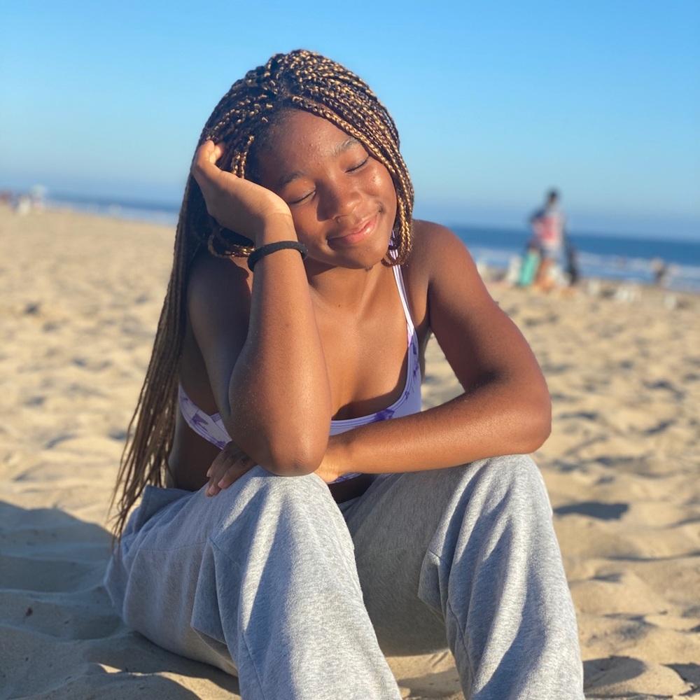 Meet your Posher, Aja